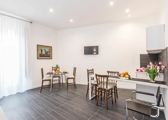 Residenza Ottaviano 105 By Hili *